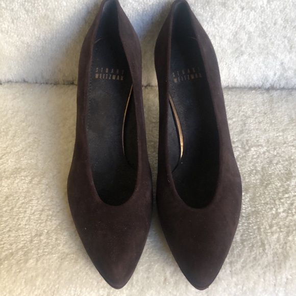 Immaculate Stuart Weitzman suede pumps/ heels - Picture 2 of 5